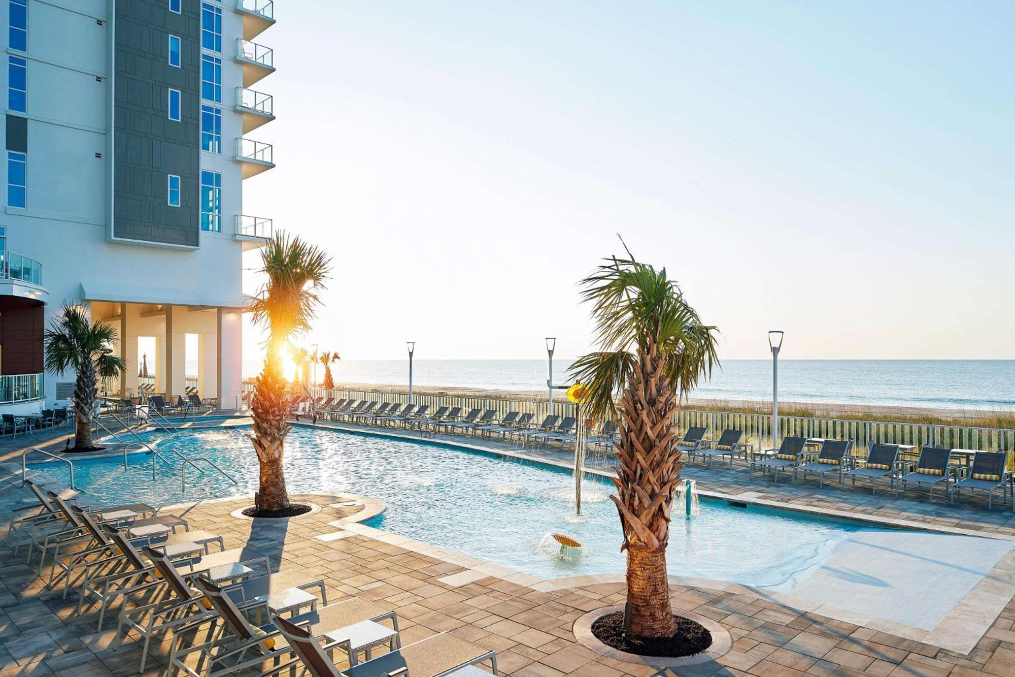 Hilton Grand Vacations Club Ocean Enclave Миртл-Бич Экстерьер фото
